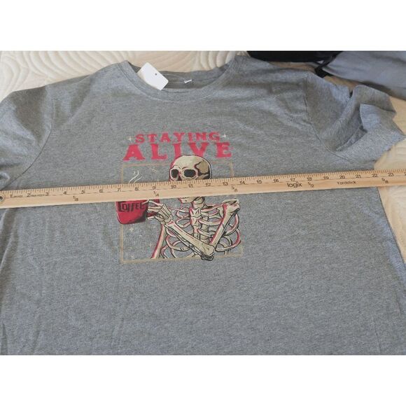 Teedino Dark Gray & Red 'Staying Alive' Skeleton Tee 3XL - Picture 6 of 9